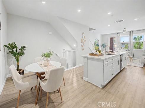 7082 Stanton , Buena Park, CA