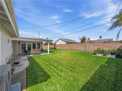 8142 San Mateo , Buena Park, CA