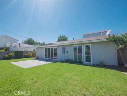 8200  Guava Ave  , Buena Park, CA