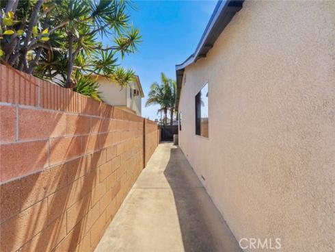 7515 El Escorial Way, Buena Park, CA