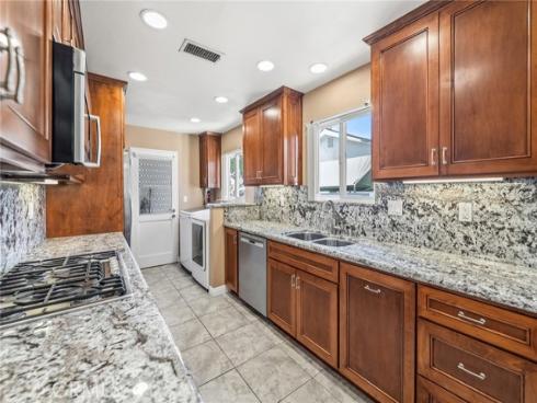 7515 El Escorial Way, Buena Park, CA