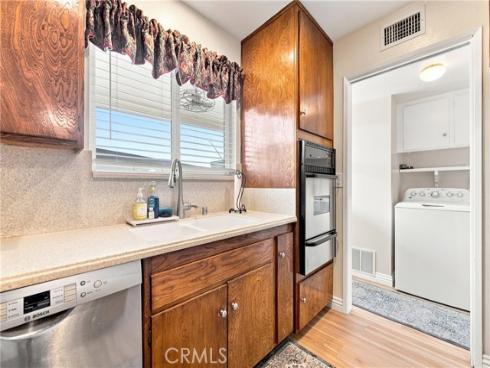 8095 Kerr Green , Buena Park, CA