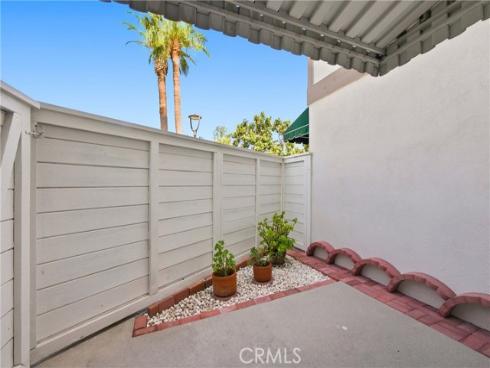 8095 Kerr Green , Buena Park, CA