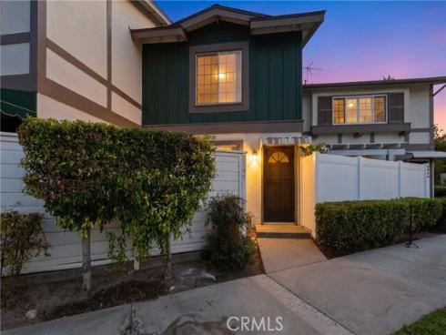 8095 Kerr Green , Buena Park, CA