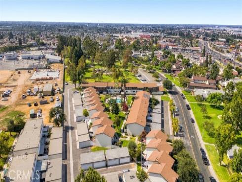 8095 Kerr Green , Buena Park, CA