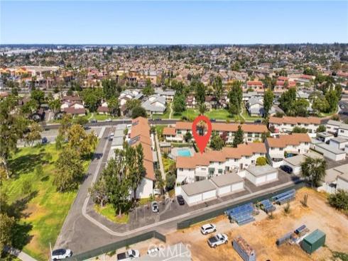 8095 Kerr Green , Buena Park, CA