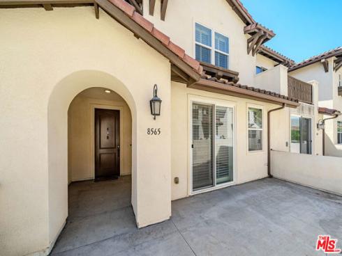 8565 Corsica 9 Lane, Buena Park, CA