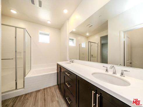 8565 Corsica 9 Lane, Buena Park, CA