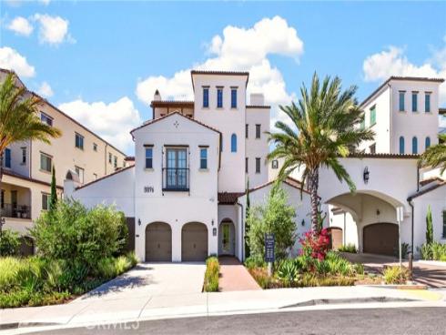 8896  Los Coyotes  410  Court, Buena Park, CA