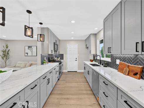6793 Mount Waterman , Buena Park, CA