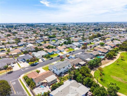 6187 Belle Avenue , Buena Park, CA