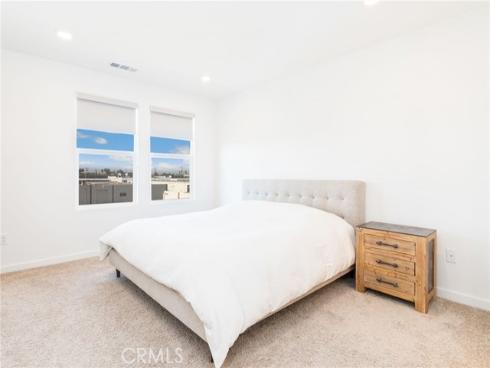 7128 Viceroy Way , Buena Park, CA