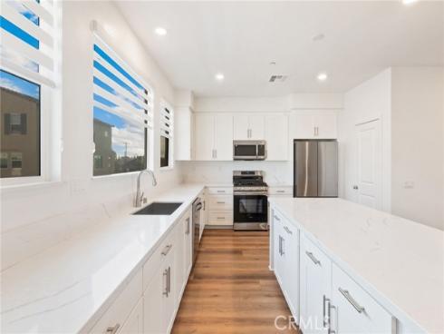 7128 Viceroy Way , Buena Park, CA