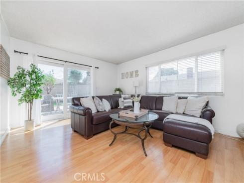8695 Madison Avenue, Buena Park, CA