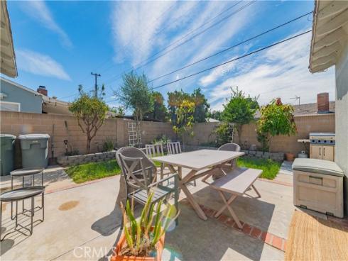 8695 Madison Avenue, Buena Park, CA