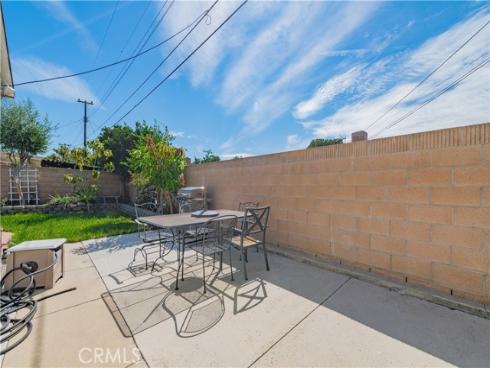 8695 Madison Avenue, Buena Park, CA