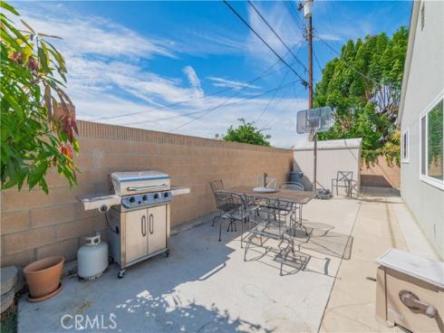 8695 Madison Avenue, Buena Park, CA