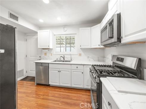 8174 Glengarry Green, Buena Park, CA