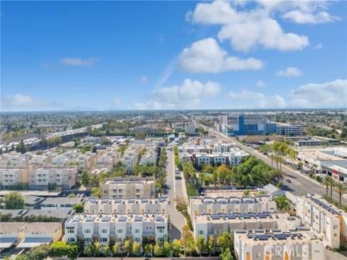 8061 Ackerman , Buena Park, CA