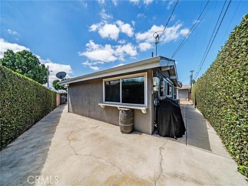 5817 Los Cientos , Buena Park, CA