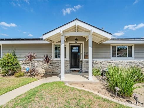5817 Los Cientos , Buena Park, CA