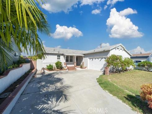 7849 La Habra , Buena Park, CA