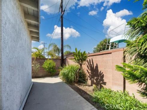 7849 La Habra , Buena Park, CA