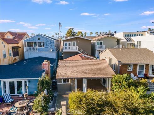 705 Iris , Corona del Mar, CA