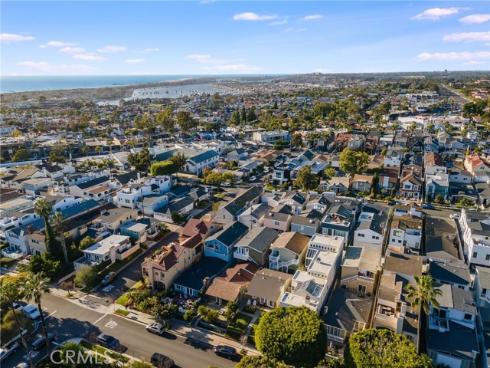 705 Iris , Corona del Mar, CA