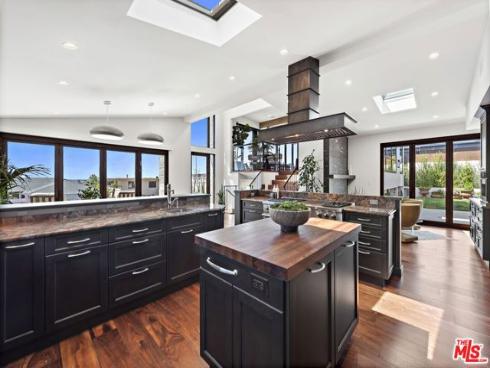 1014 White Sails Way, Corona del Mar, CA