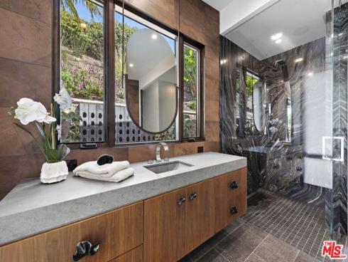 1014 White Sails Way, Corona del Mar, CA