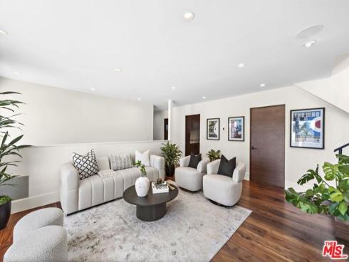 1014 White Sails Way, Corona del Mar, CA