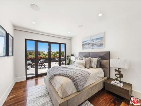 1014 White Sails Way, Corona del Mar, CA