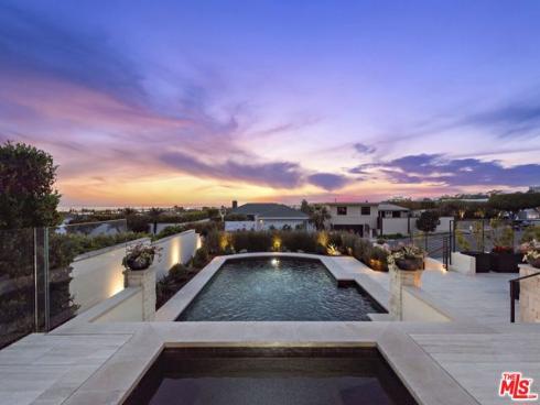 1014 White Sails Way, Corona del Mar, CA