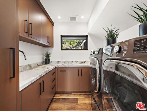 1014 White Sails Way, Corona del Mar, CA