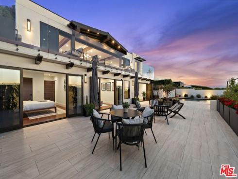 1014 White Sails Way, Corona del Mar, CA