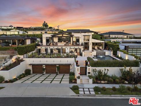 1014 White Sails Way, Corona del Mar, CA