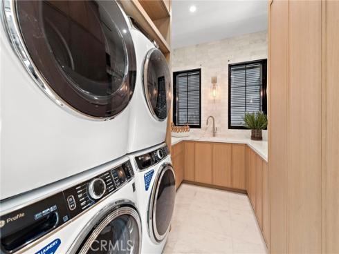 1912 Kewamee Drive, Corona del Mar, CA