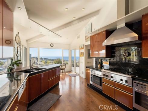 1 Jade Cove, Corona del Mar, CA