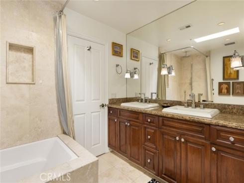 1 Jade Cove, Corona del Mar, CA