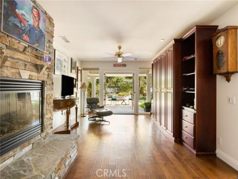 1 Jade Cove, Corona del Mar, CA