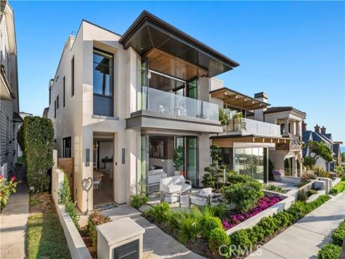 212 Goldenrod Avenue, Corona del Mar, CA