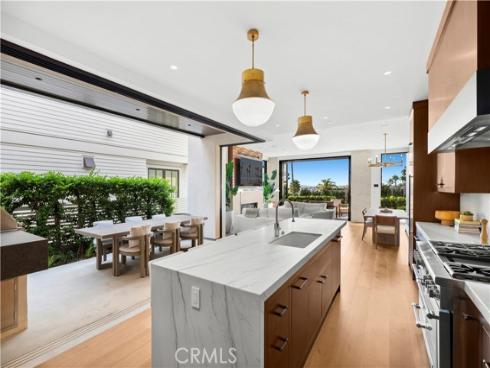 212 Goldenrod Avenue, Corona del Mar, CA