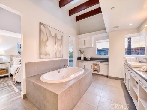 2618 Cove Street, Corona del Mar, CA