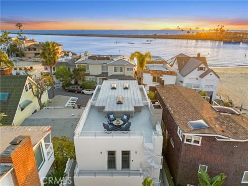 2618 Cove Street, Corona del Mar, CA