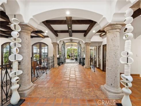 445 Isabella Ter , Corona del Mar, CA