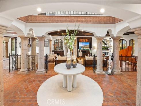 445 Isabella Ter , Corona del Mar, CA