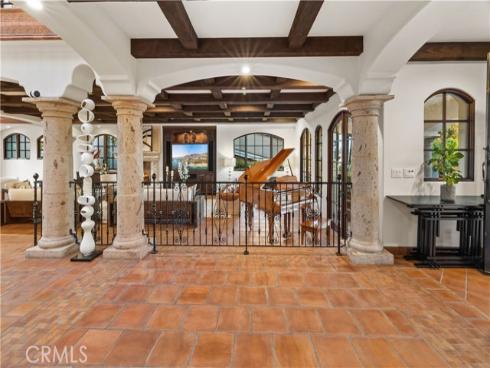 445 Isabella Ter , Corona del Mar, CA