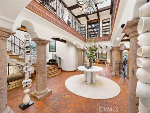 445 Isabella Ter , Corona del Mar, CA