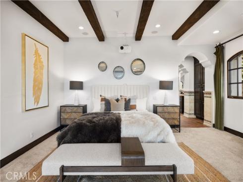 445 Isabella Ter , Corona del Mar, CA